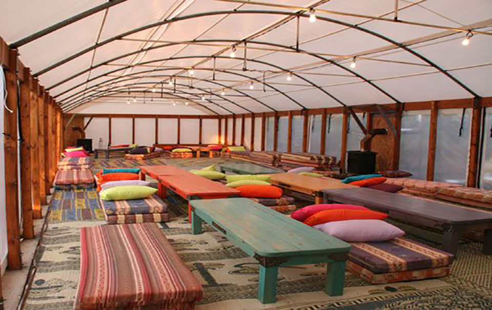 אוהל אירוח מפואר